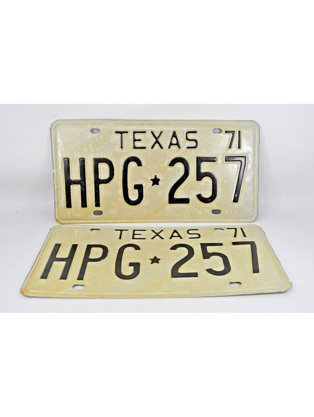 1971 Texas Passenger License Plates Pair Set of Two HPG 257 AS IS Yellowed Spots